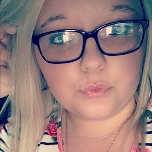 Meet your Posher, Katlynn